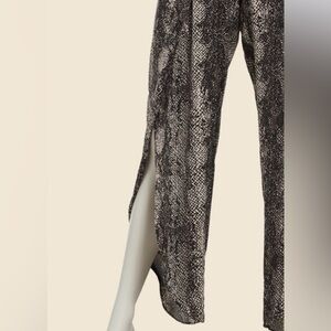 Peyton Jensen by Evereve Whitney Flowing Pants with High Slits on both legs